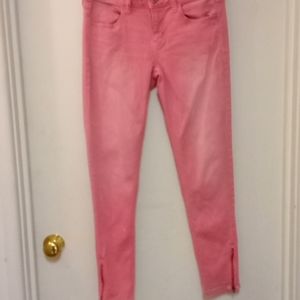 Adorable ankle cut pants